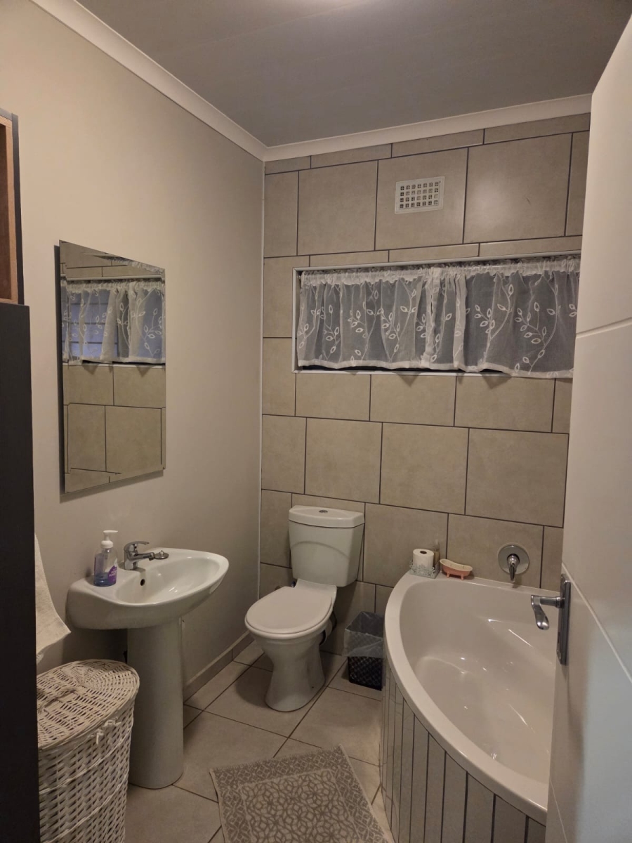 2 Bedroom Property for Sale in Van Der Hoff Park North West